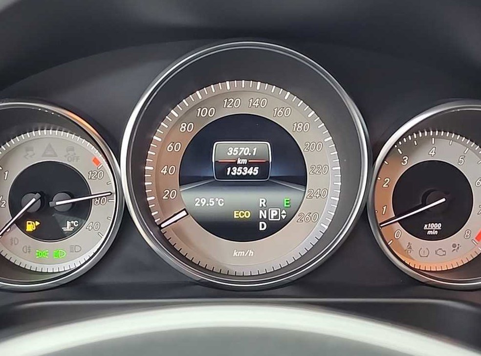 벤츠 E 클래스 E300 아방가르드 사진 6