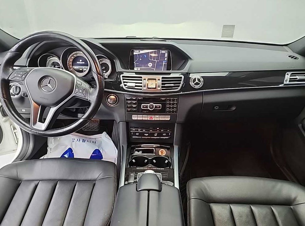 벤츠 E 클래스 E300 아방가르드 사진 7