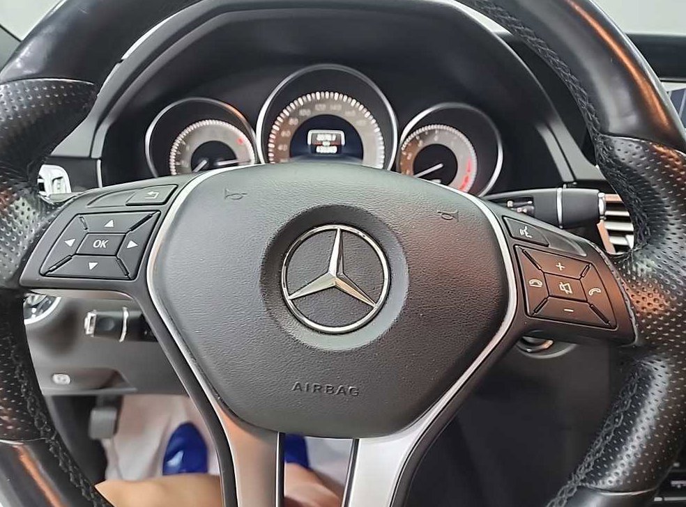 벤츠 E 클래스 E300 아방가르드 사진 9