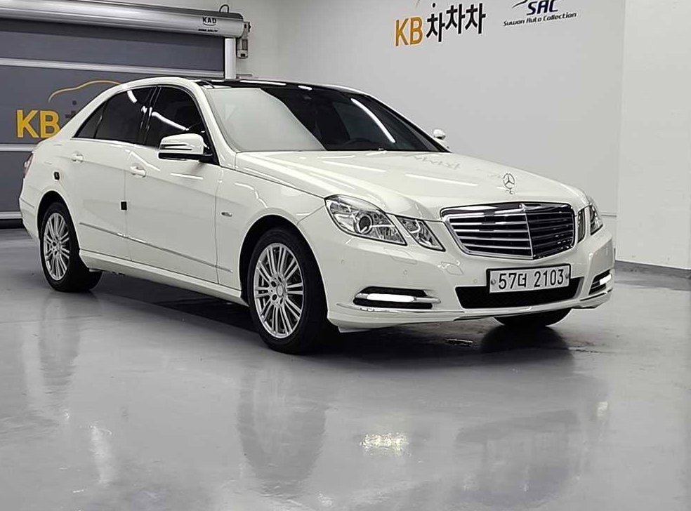 벤츠 E 클래스 E300 엘레강스 사진 4