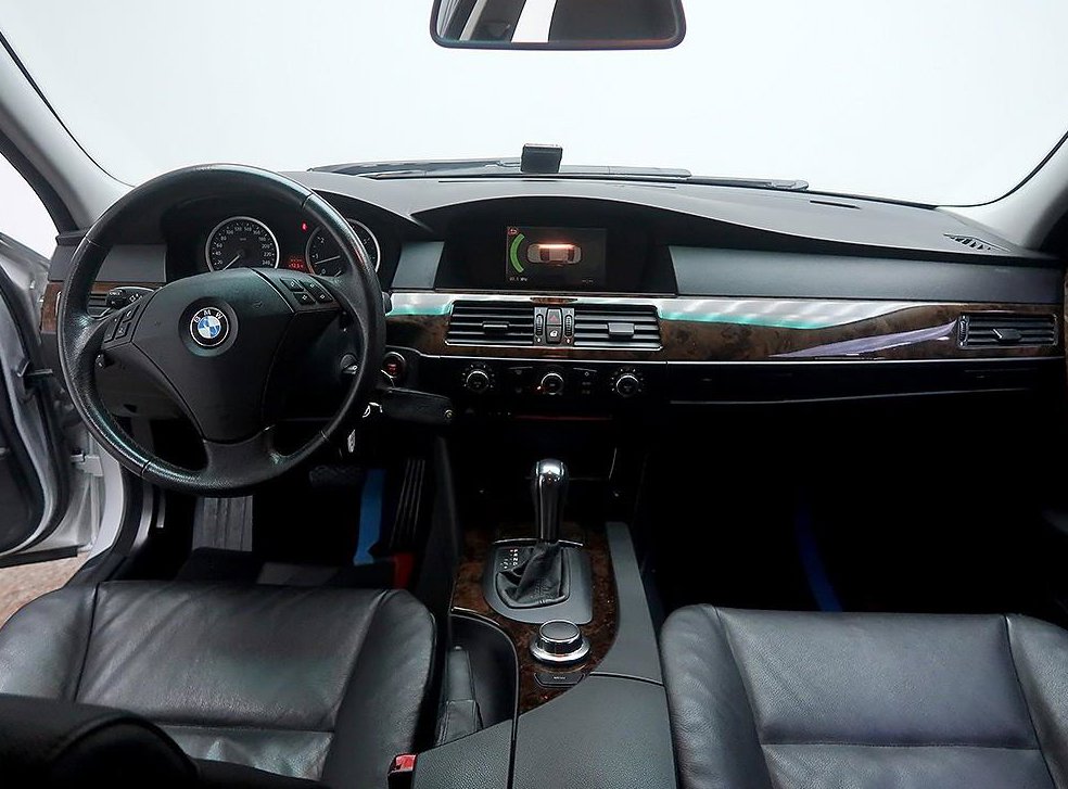 BMW 5시리즈 523i 사진 5