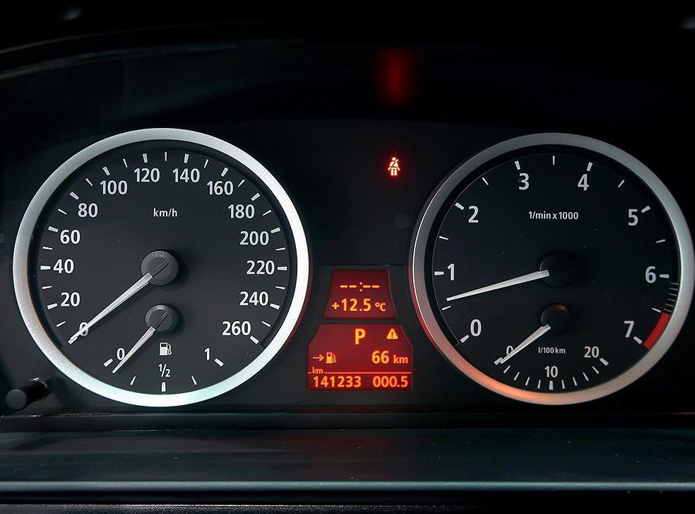 BMW 5시리즈 523i 사진 6