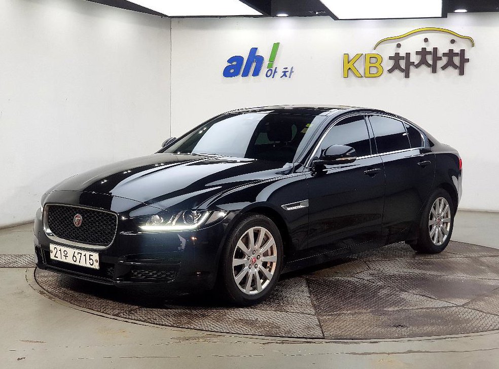 재규어 XE 2.0T 프레스티지