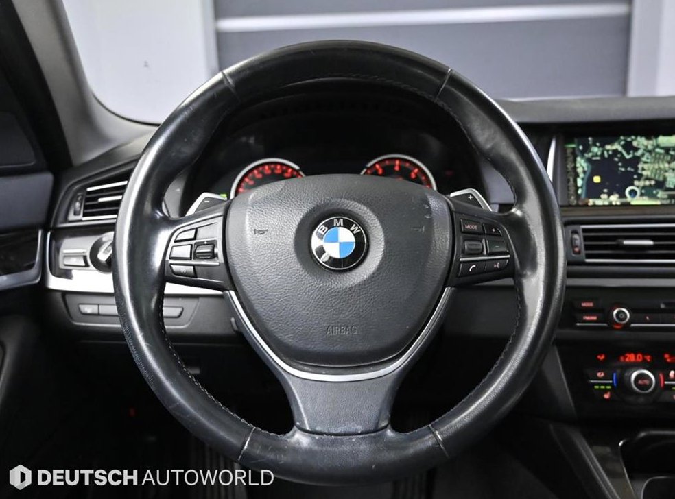 BMW 5시리즈 528i xDrive 사진 13