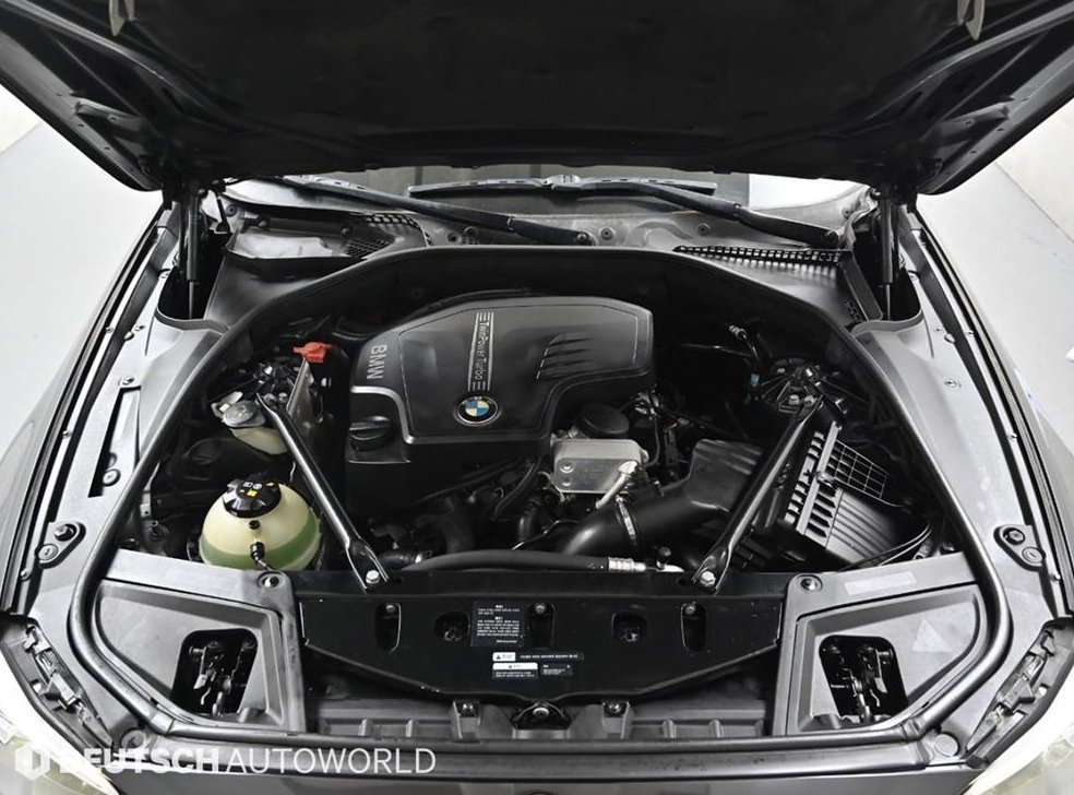 BMW 5시리즈 528i xDrive 사진 6