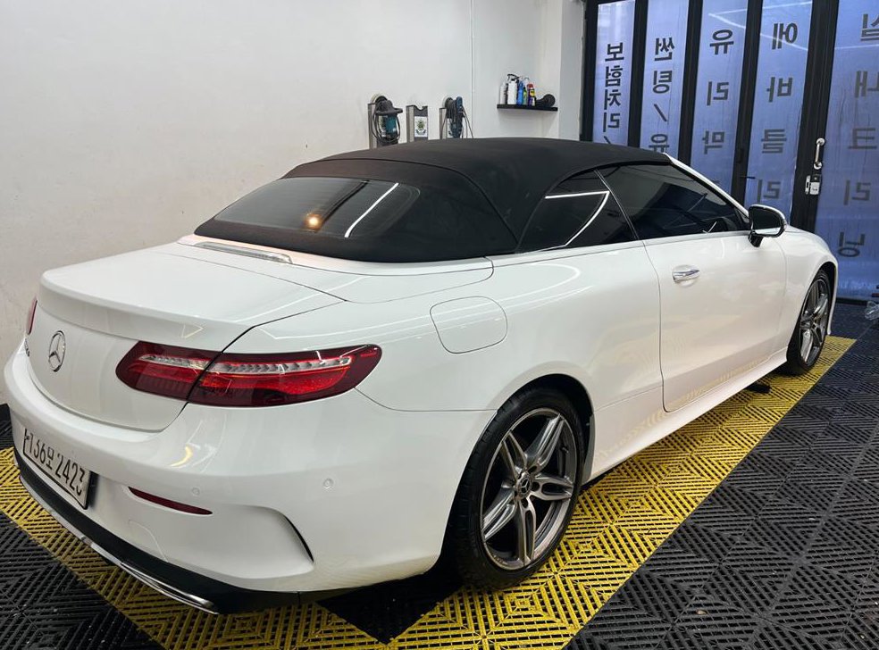 벤츠 E 클래스 E220d 카브리올레 사진 4