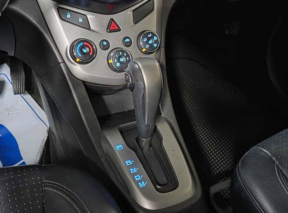 쉐보레 아베오 1.6 LS 사진 9