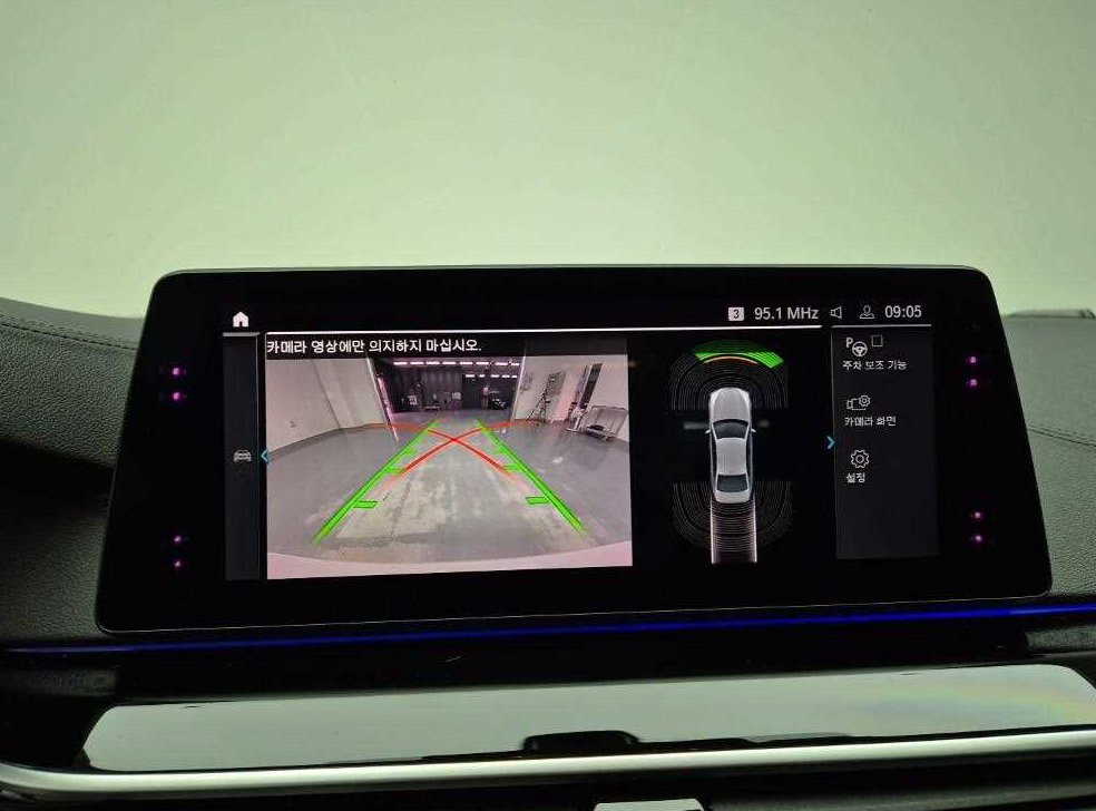 BMW 5시리즈 530e 럭셔리 플러스 사진 15