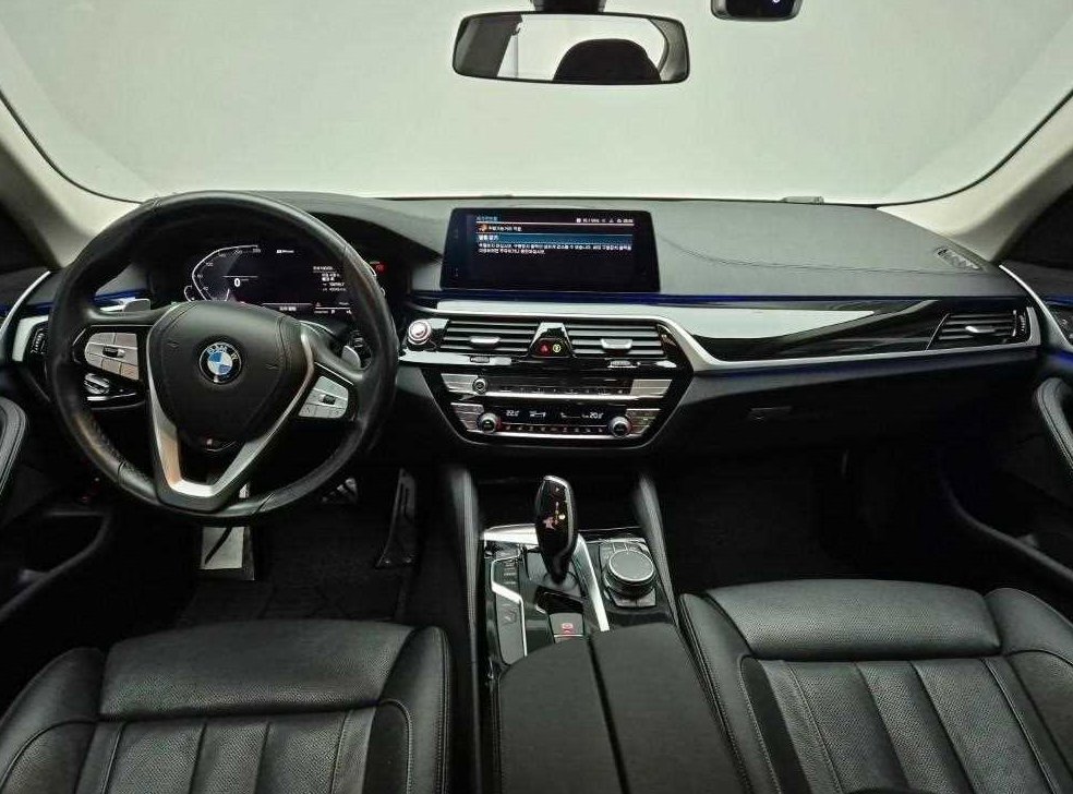 BMW 5시리즈 530e 럭셔리 플러스 사진 7