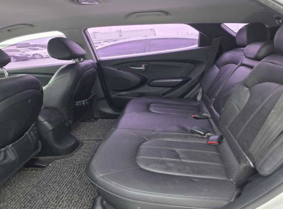 현대 투싼 2WD VGT LX20 사진 11