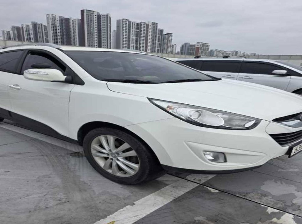 현대 투싼 2WD VGT LX20 사진 3