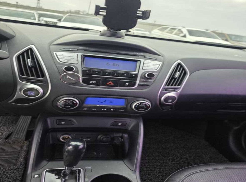 현대 투싼 2WD VGT LX20 사진 9