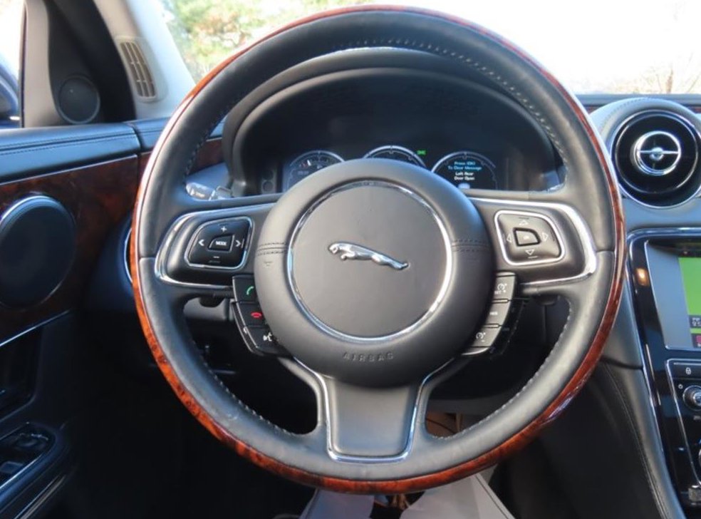 재규어 XJ 5.0 사진 16