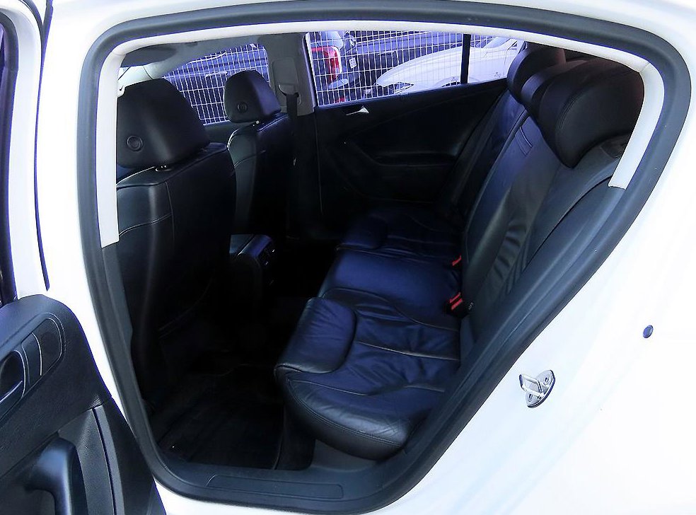 폭스바겐 파사트 2.0 TDI 사진 6