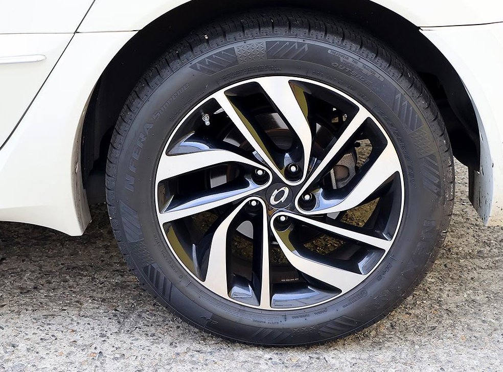 르노코리아(삼성) QM5 가솔린 2WD LE 사진 18