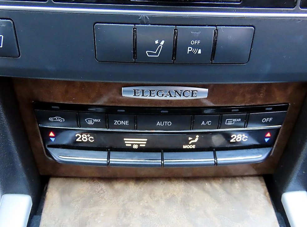 벤츠 E 클래스 E300 엘레강스 사진 13