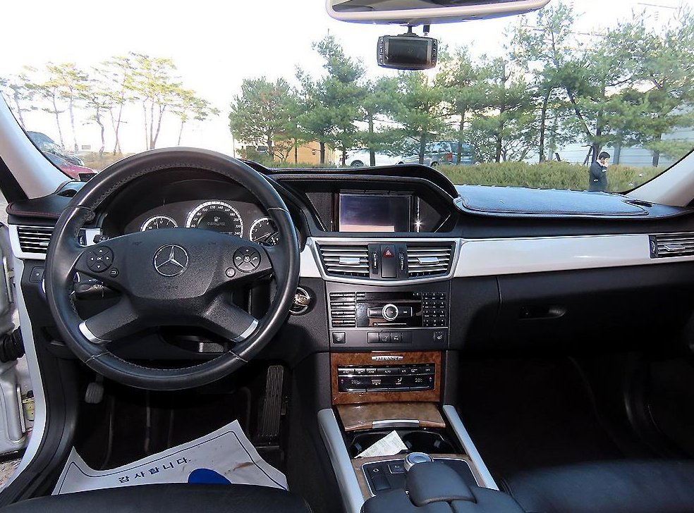 벤츠 E 클래스 E300 엘레강스 사진 7