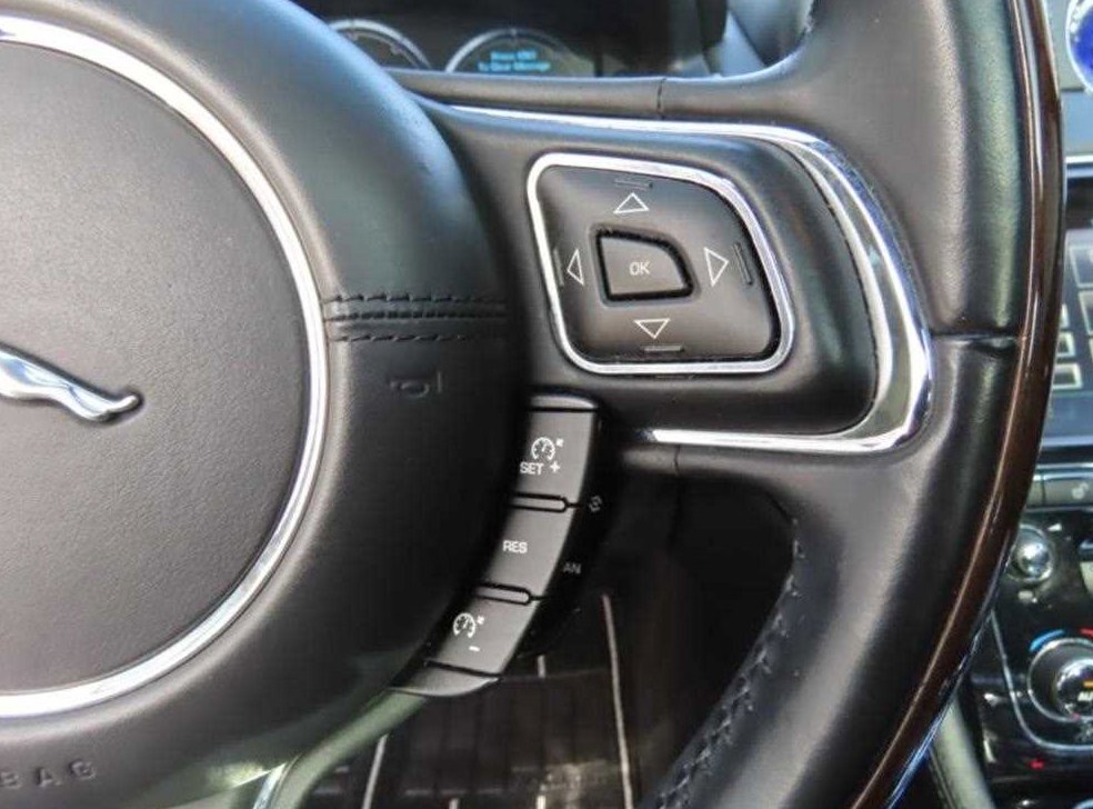 재규어 XJ 5.0 사진 11