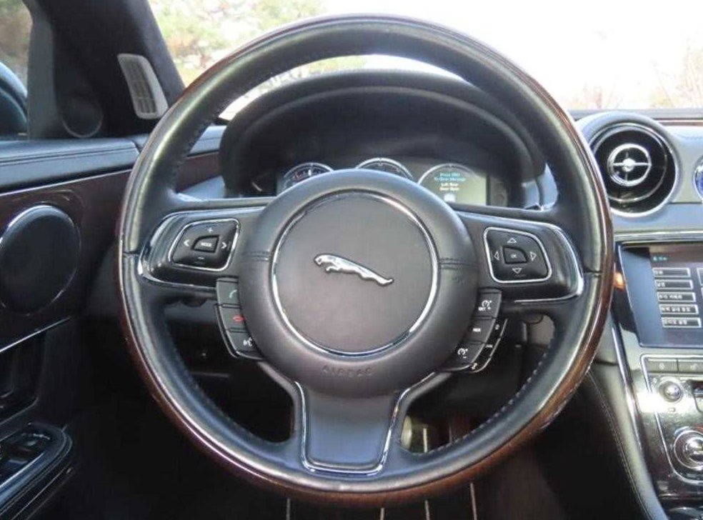 재규어 XJ 5.0 사진 16