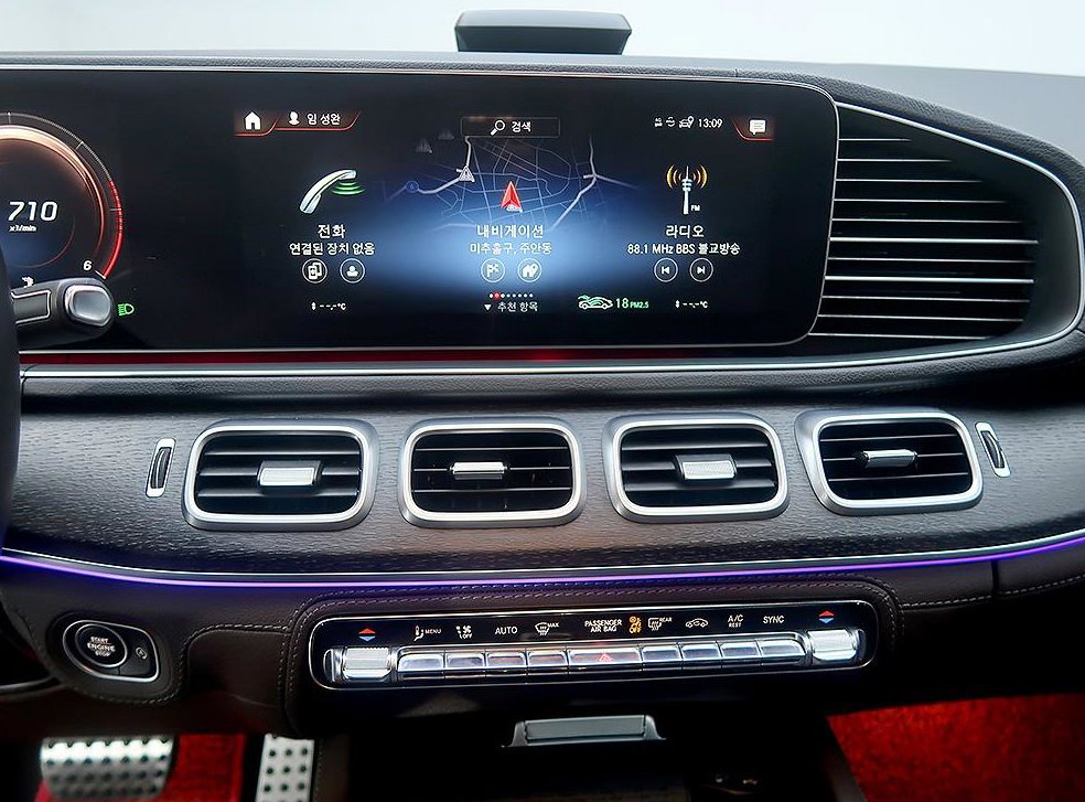 벤츠 GLS 클래스 GLS 400d 4MATIC 사진 9
