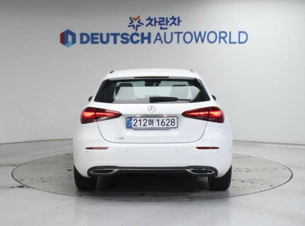 벤츠 A 클래스 A220 해치백 사진 4