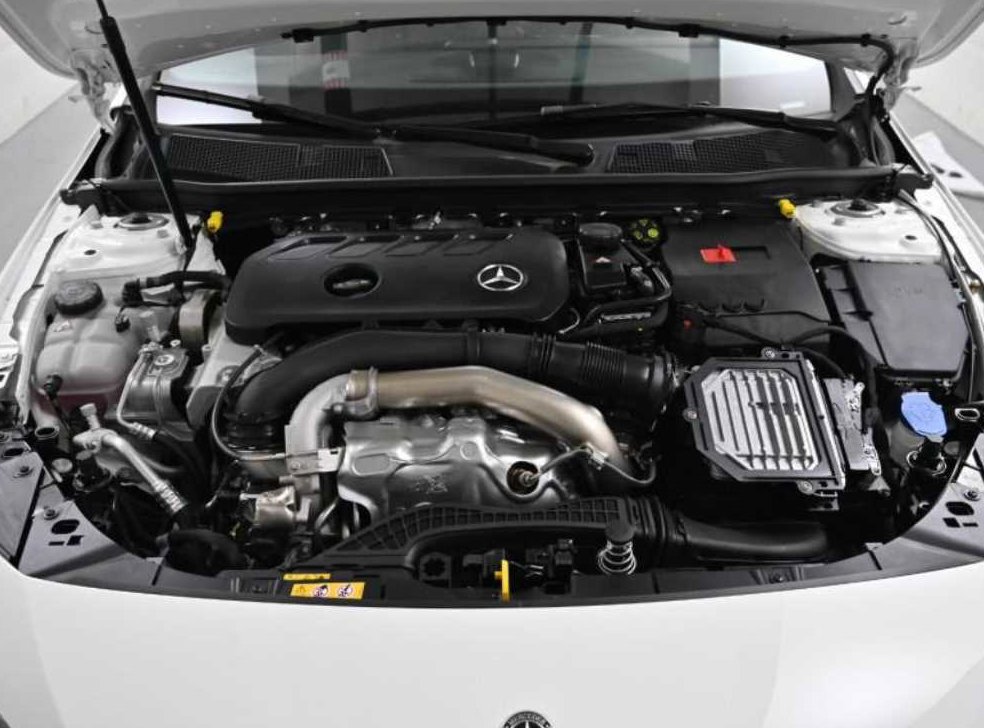 벤츠 A 클래스 A220 해치백 사진 6
