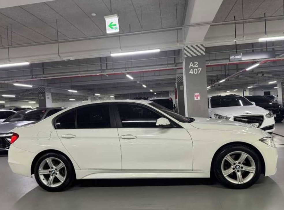 BMW 3시리즈 320d 사진 2