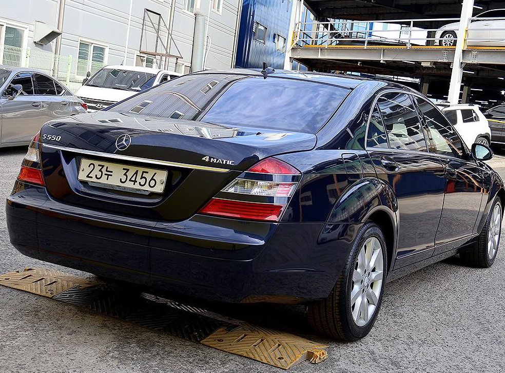 벤츠 S 클래스 S550L 사진 4