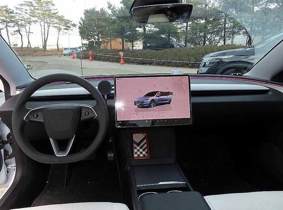 테슬라 모델 3 RWD 사진 7