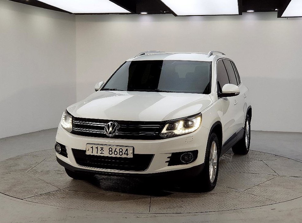 폭스바겐 티구안 2.0 TDI 컴포트 사진 2