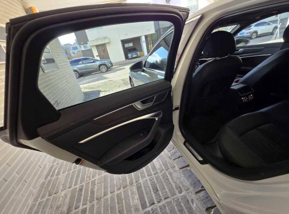 아우디 A6 45 TDI 콰트로 사진 13
