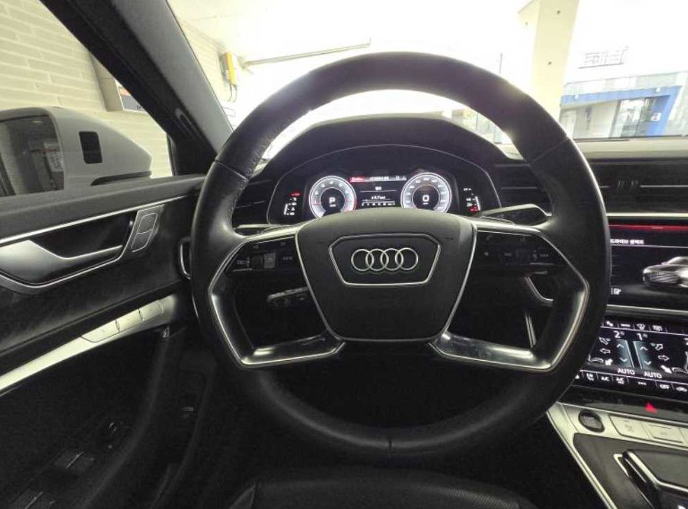 아우디 A6 45 TDI 콰트로 사진 8