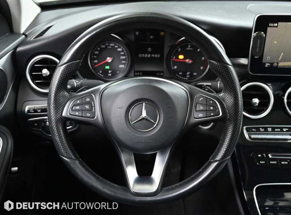 벤츠 C 클래스 C220 d 4MATIC 사진 13