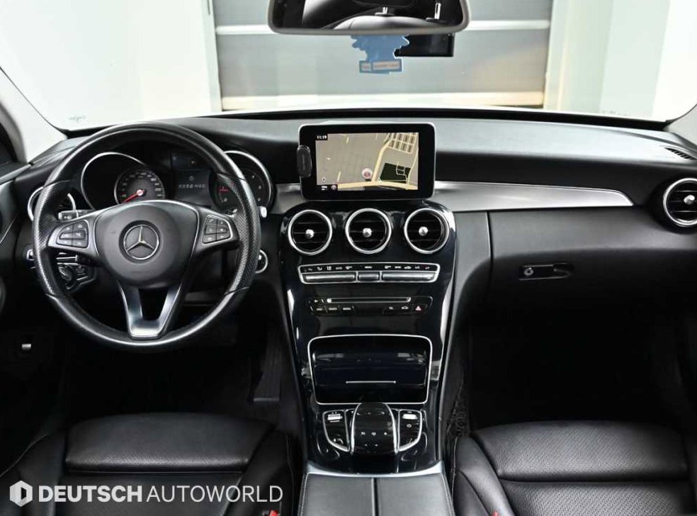 벤츠 C 클래스 C220 d 4MATIC 사진 7