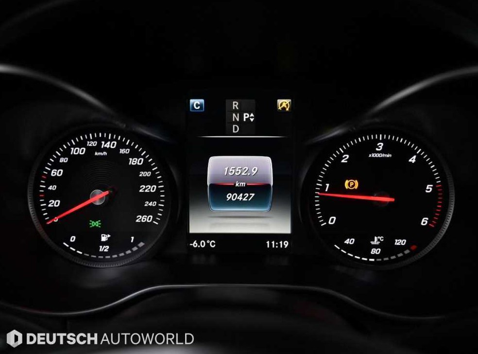 벤츠 C 클래스 C220 d 4MATIC 사진 8