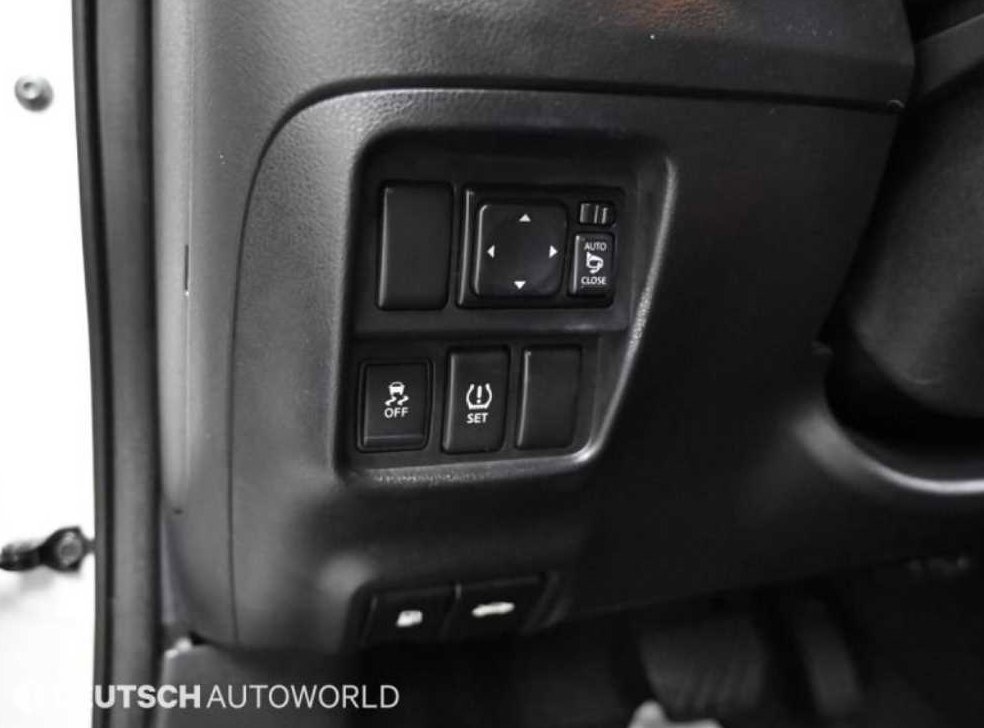 닛산 쥬크 1.6 SV 사진 16