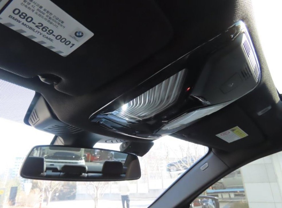 BMW 5시리즈 520d M 스포츠 플러스 사진 10