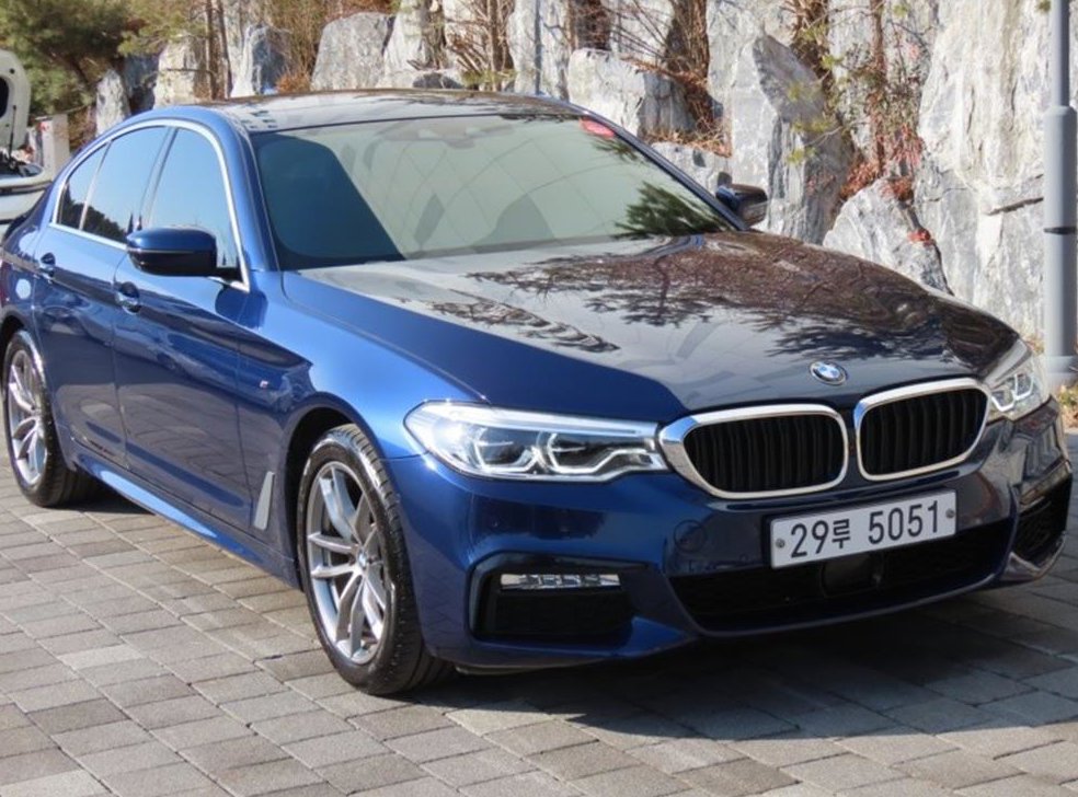 BMW 5시리즈 520d M 스포츠 플러스 사진 2
