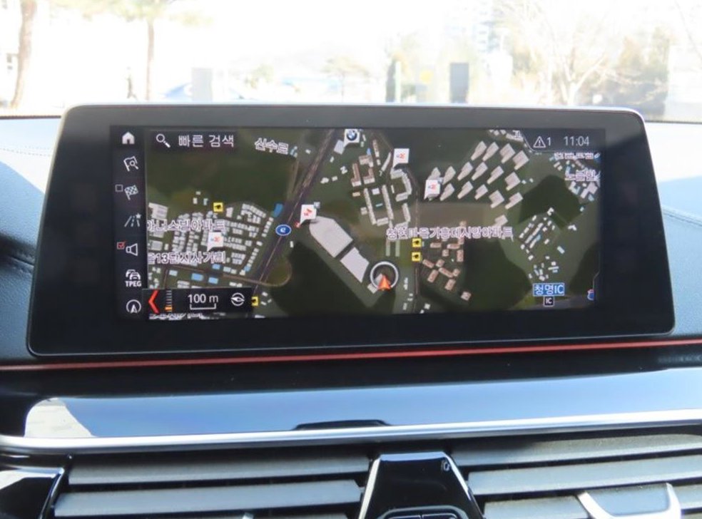 BMW 5시리즈 520d M 스포츠 플러스 사진 8