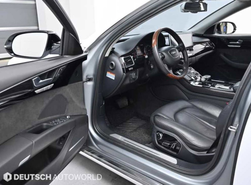 아우디 A8 3.0 TFSI 콰트로 LWB 사진 11