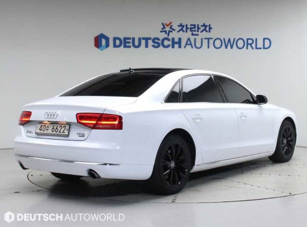 아우디 A8 3.0 TFSI 콰트로 LWB 사진 2