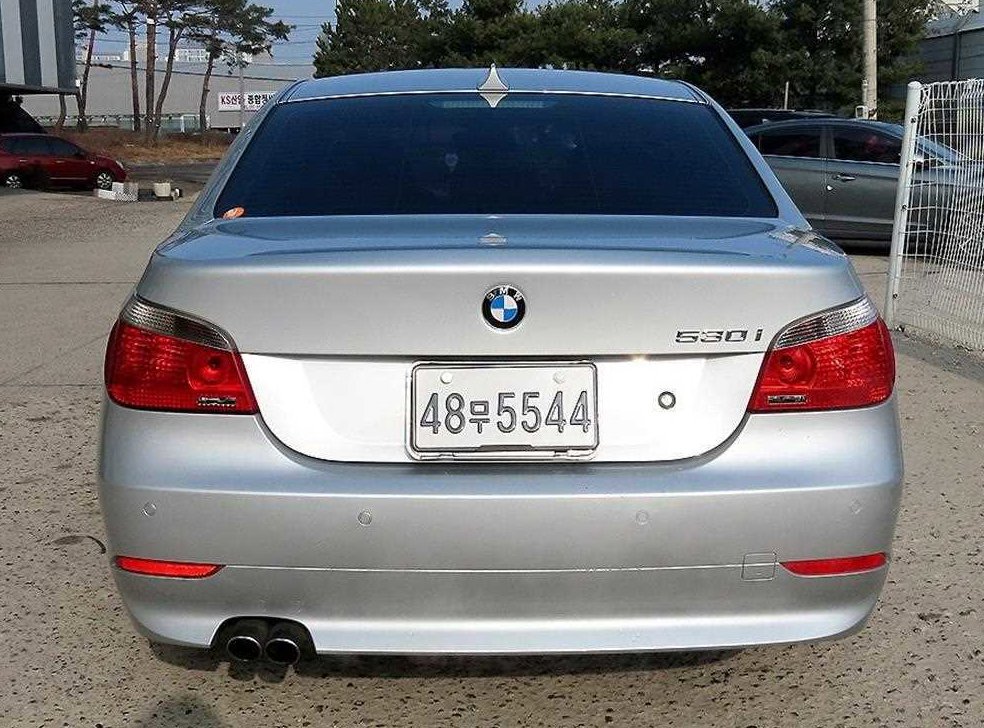 BMW 5시리즈 530i 세단 사진 4