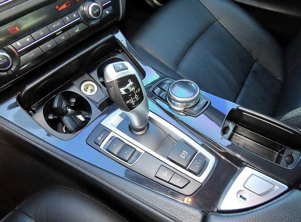 BMW 5시리즈 520d xDrive 사진 11