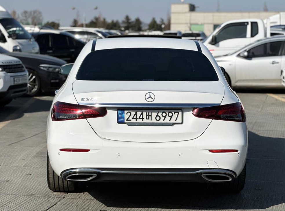 벤츠 E 클래스 E250 익스클루시브 사진 3