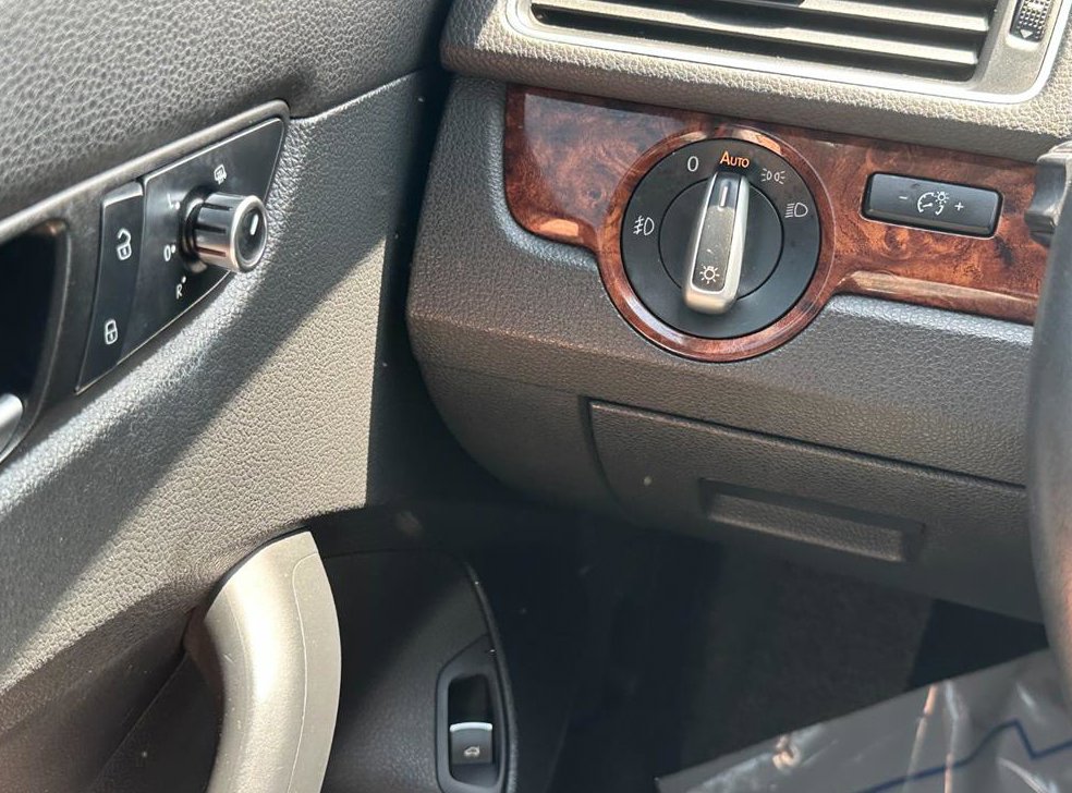 폭스바겐 파사트 2.0 TDI 사진 17