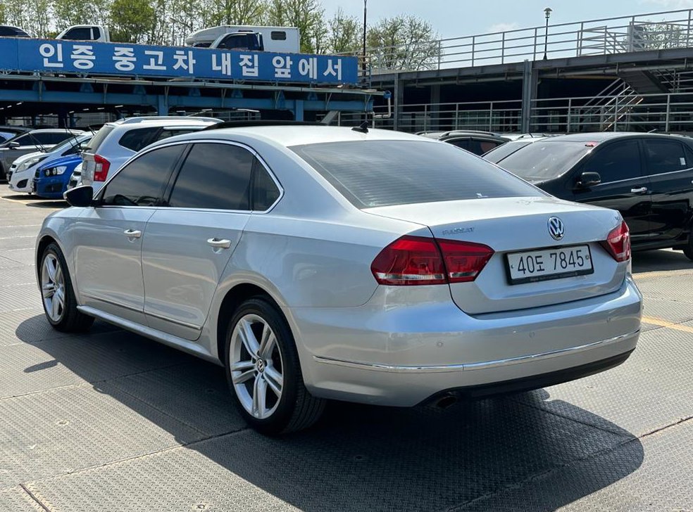 폭스바겐 파사트 2.0 TDI 사진 6