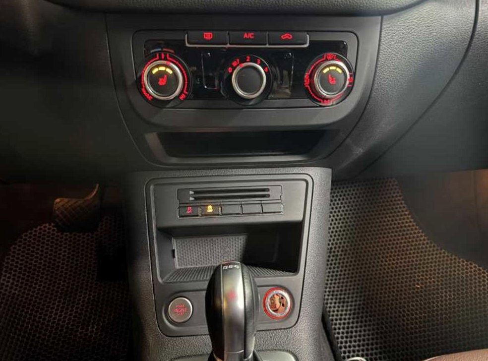 폭스바겐 티구안 2.0 TDI 컴포트 사진 12