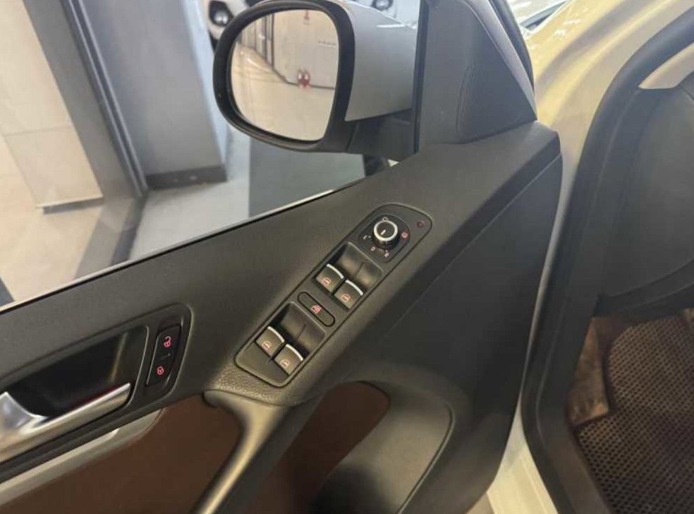 폭스바겐 티구안 2.0 TDI 컴포트 사진 7
