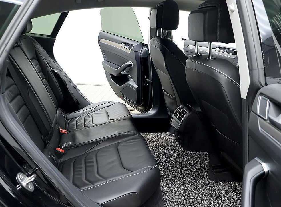 폭스바겐 아테온 2.0 TDI 엘레강스 프리미엄 사진 12