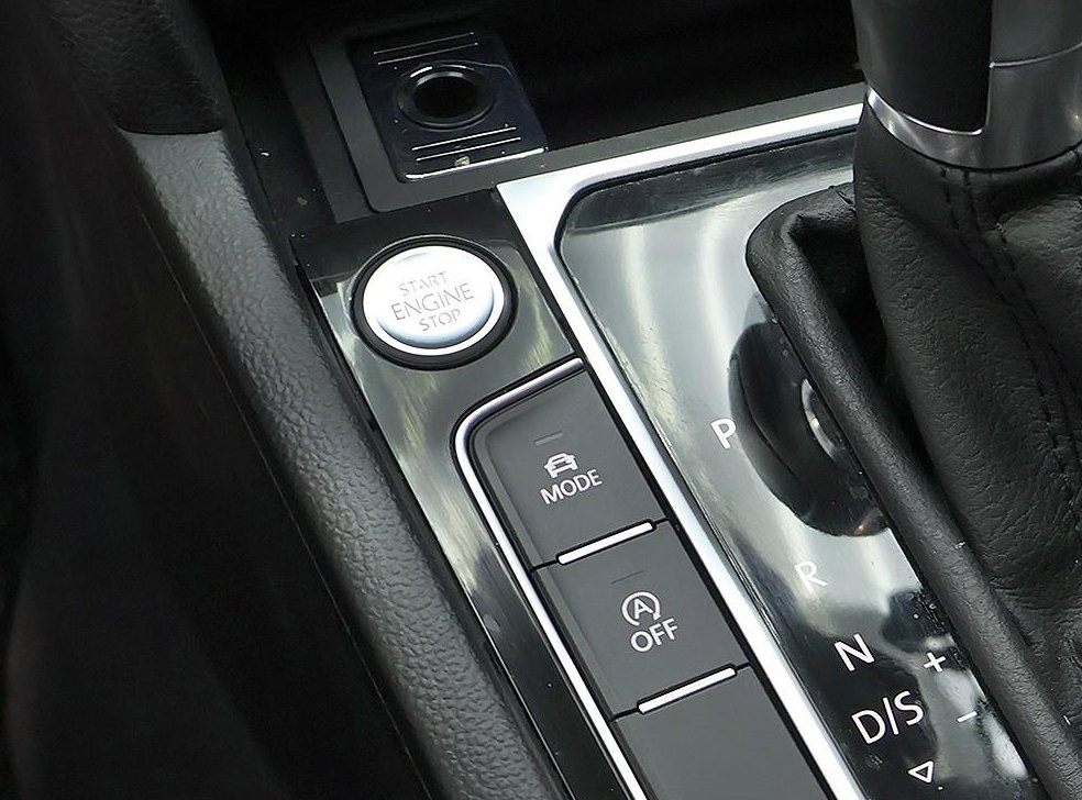 폭스바겐 아테온 2.0 TDI 엘레강스 프리미엄 사진 17